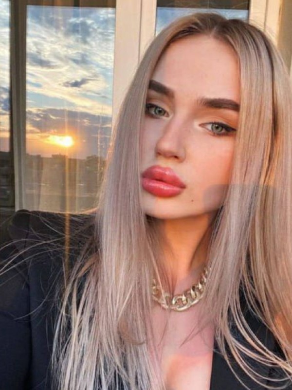 Эмилия из Новая чара